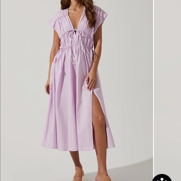 Astr Dresses & Skirts - NWT ASTR LORRIE SLEEVELESS RUCHED MIDI DRESS